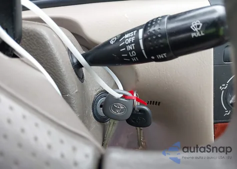 2007 Toyota Corolla Le z USA, uszkodzony, nr VIN 2T1BR32E77C841841